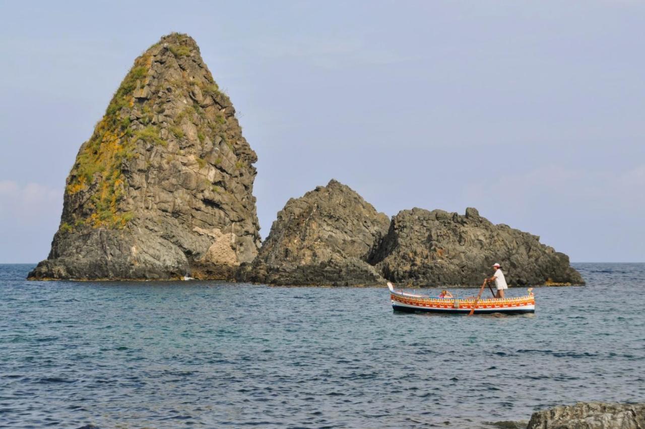 La Casa Di Ale Apartment Aci Castello Exterior photo